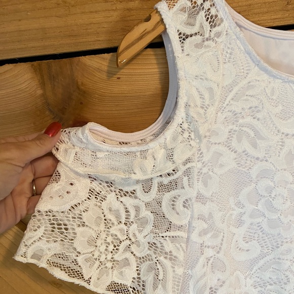 First Look Cold Shoulder White Lace Dress NWOT - Picture 3 of 9